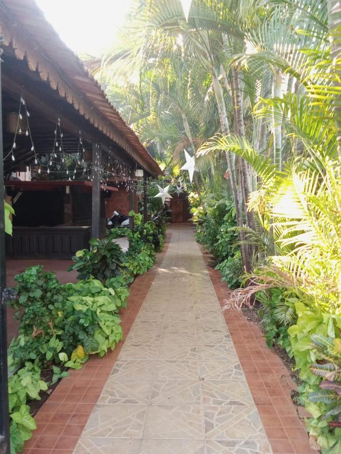 Sea Breeze Inn, Calangute Goa Luaran gambar